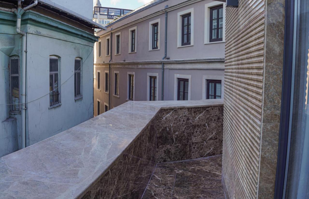 Fama Karakoey Hotel Istanbul Exterior photo